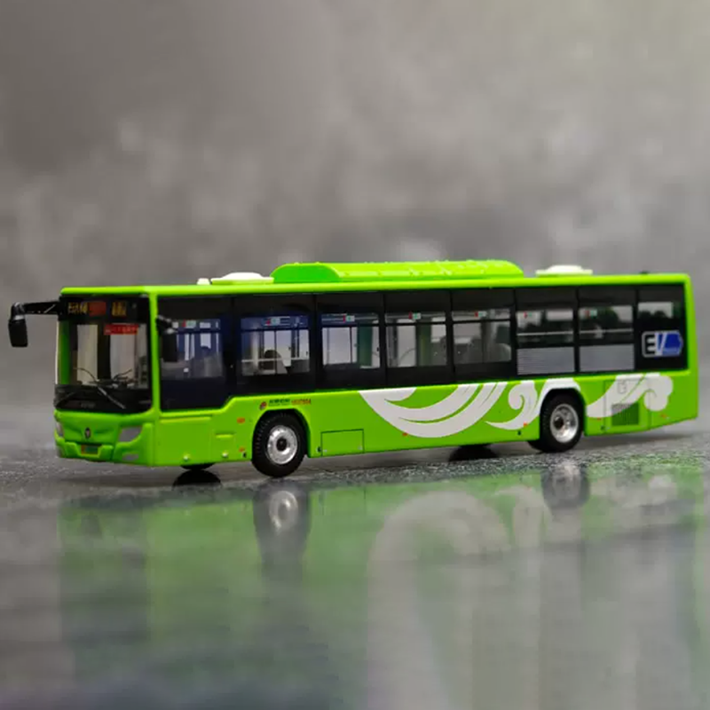Modellino in Scala 1:110 del T - Party Games Bus recensione e prezzo