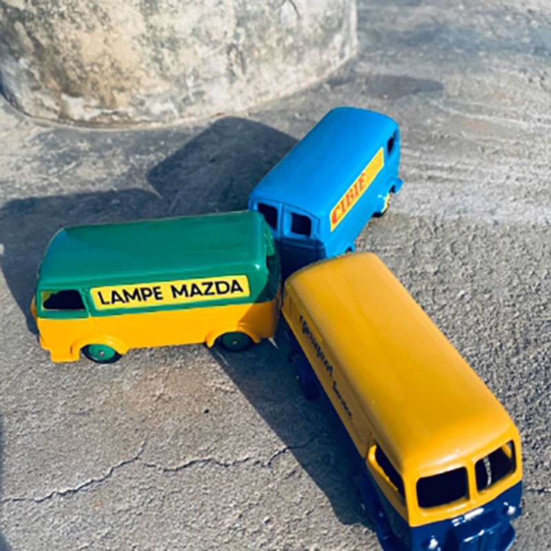 Scala 1:64 Dinky Toys Lega 25B - Party Games Bus recensione e prezzo